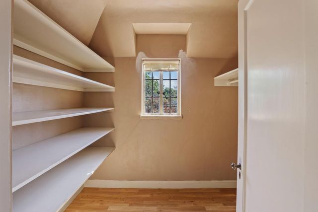 2730 Dwight Way, Stockton, CA 95204