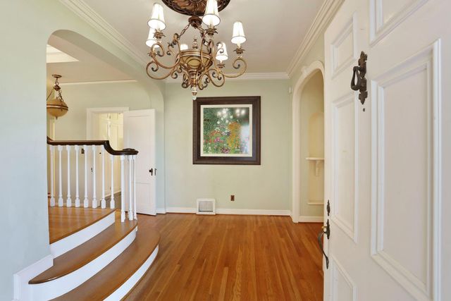 2730 Dwight Way, Stockton, CA 95204