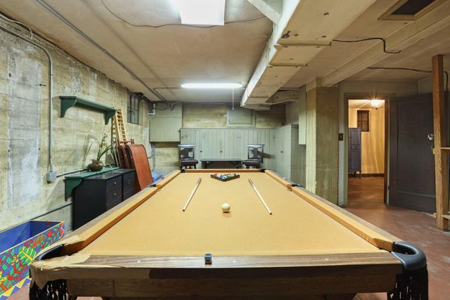 2730 Dwight Way, Stockton, CA 95204