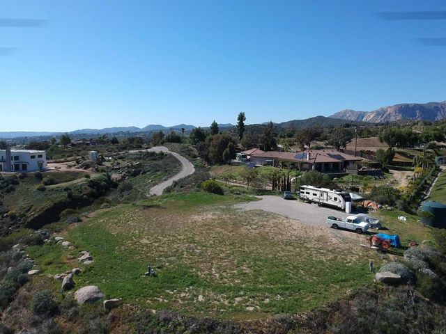 9782 Chocolate Creek Road, El Cajon, CA 92021