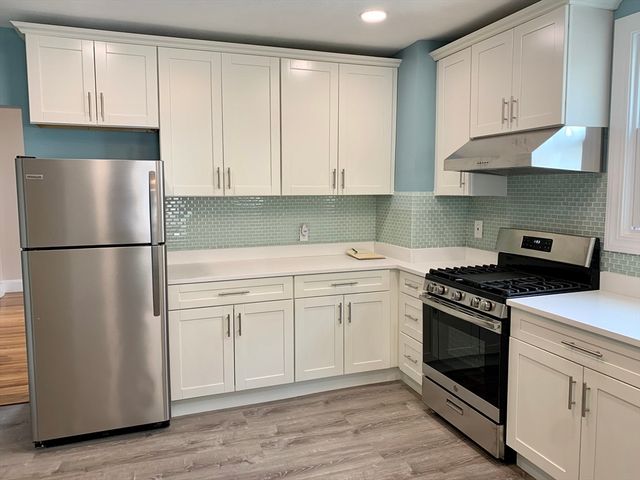 56-58 Lexington St 56, Newton, MA 02465