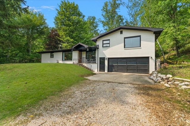 4801 Lake Street, Bridgman, MI 49106