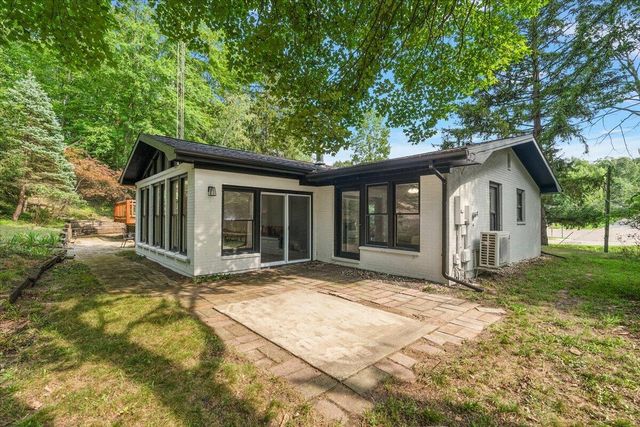 4801 Lake Street, Bridgman, MI 49106