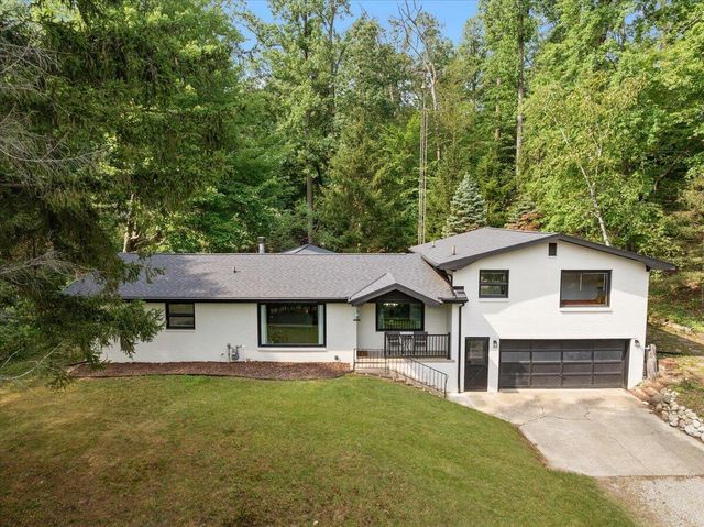 4801 Lake Street, Bridgman, MI 49106