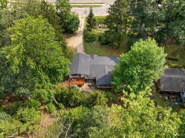 4801 Lake Street, Bridgman, MI 49106