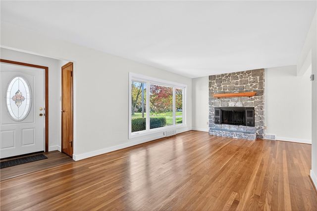 219 Vernon Ave, Belle Vernon, PA 15012