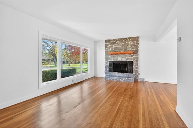 219 Vernon Ave, Belle Vernon, PA 15012