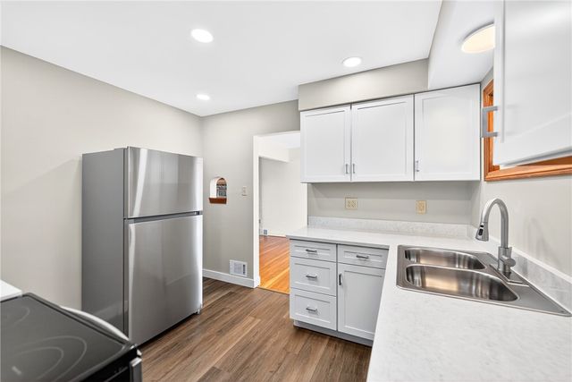 219 Vernon Ave, Belle Vernon, PA 15012