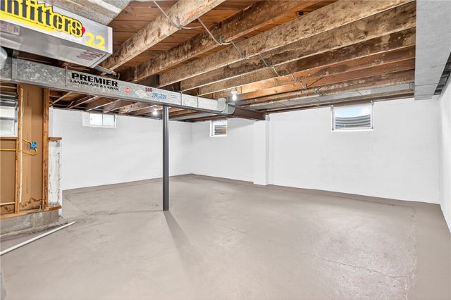 219 Vernon Ave, Belle Vernon, PA 15012