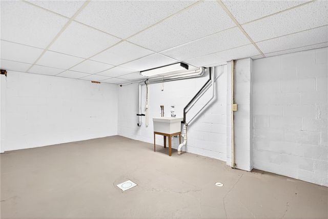 219 Vernon Ave, Belle Vernon, PA 15012