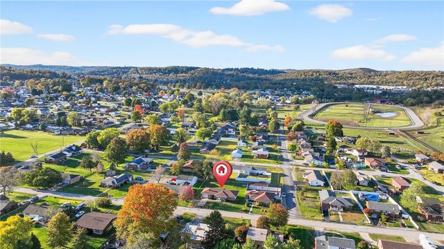 219 Vernon Ave, Belle Vernon, PA 15012