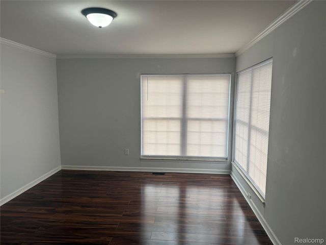 2787 Roundtree Drive, Troy, MI 48083