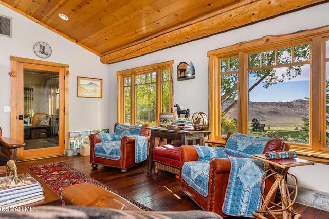 716 Aspen Springs Ranch Road, Mammoth Lakes, CA 93546