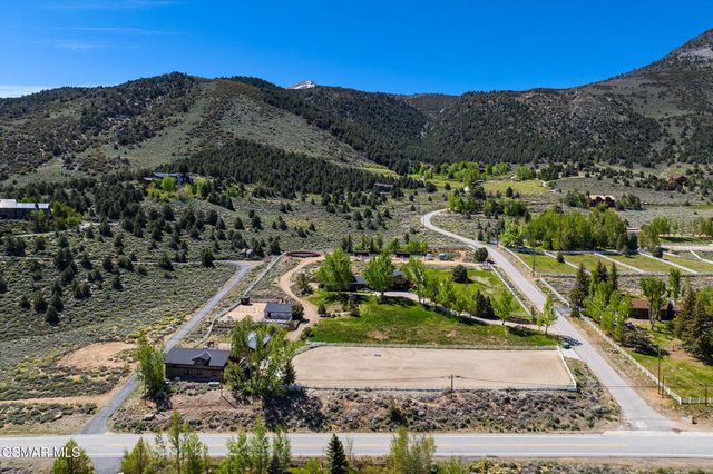 716 Aspen Springs Ranch Road, Mammoth Lakes, CA 93546