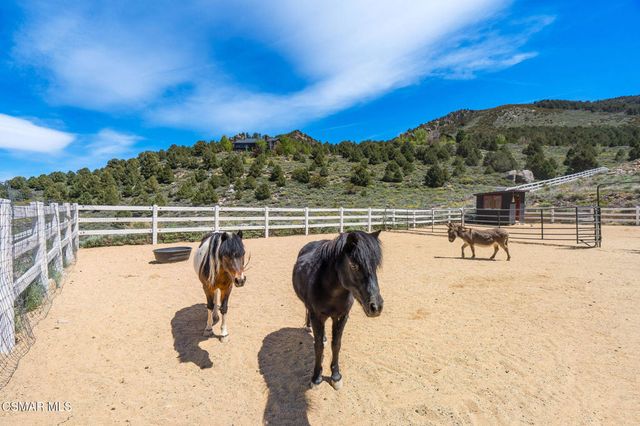 716 Aspen Springs Ranch Road, Mammoth Lakes, CA 93546