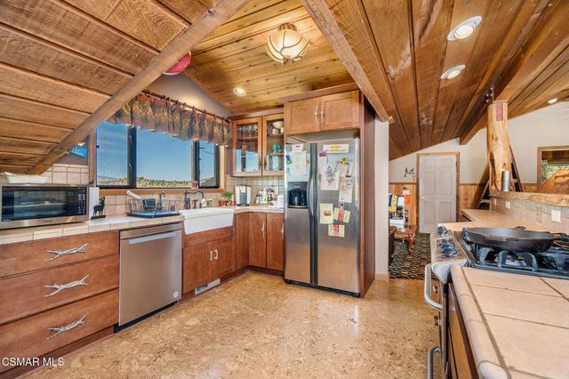716 Aspen Springs Ranch Road, Mammoth Lakes, CA 93546