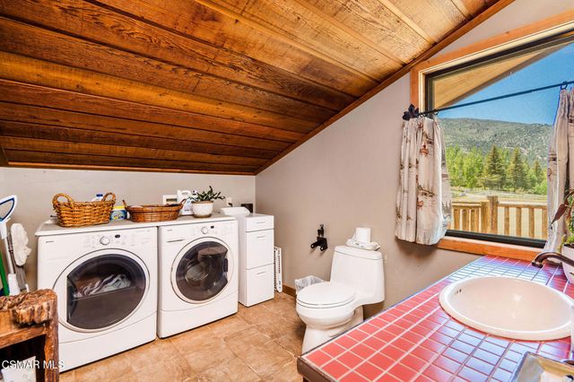 716 Aspen Springs Ranch Road, Mammoth Lakes, CA 93546