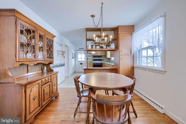 2120 SHAARON DR, Lancaster, PA 17601