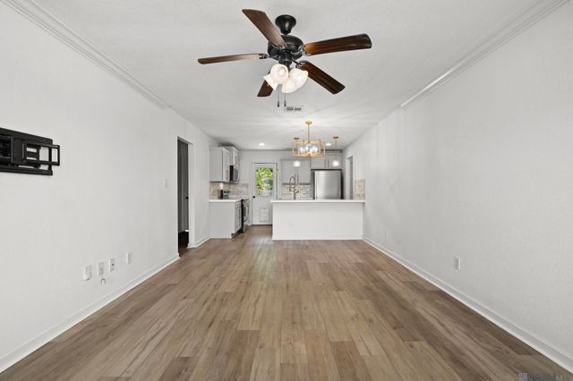 23252 Conifer Dr, Denham Springs, LA 70726