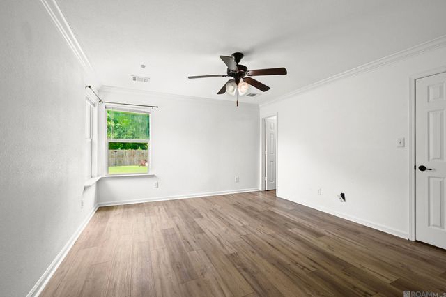 23252 Conifer Dr, Denham Springs, LA 70726