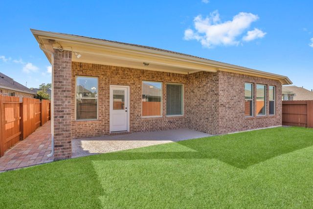 1212 Mystic Ridge Court, Magnolia, TX 77354