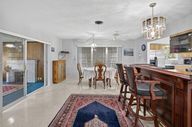 131 SW 58th Ave, Plantation, FL 33317