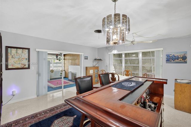 131 SW 58th Ave, Plantation, FL 33317