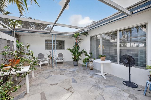 131 SW 58th Ave, Plantation, FL 33317