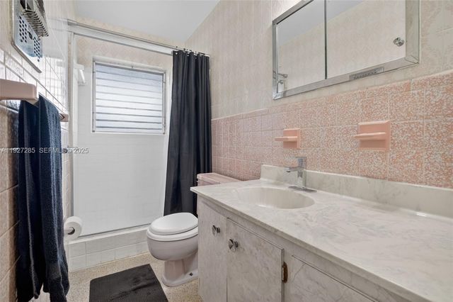 131 SW 58th Ave, Plantation, FL 33317