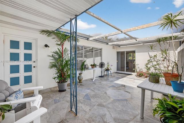 131 SW 58th Ave, Plantation, FL 33317