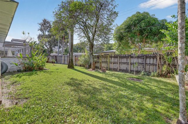 131 SW 58th Ave, Plantation, FL 33317