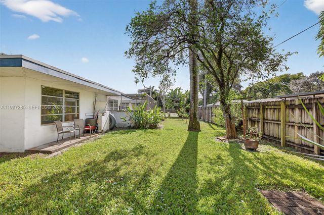 131 SW 58th Ave, Plantation, FL 33317