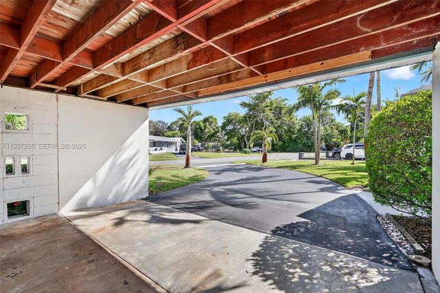 131 SW 58th Ave, Plantation, FL 33317