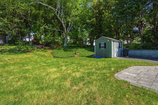 98 Hanward Hill, East Longmeadow, MA 01028