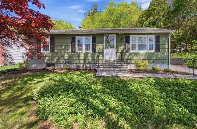 98 Hanward Hill, East Longmeadow, MA 01028