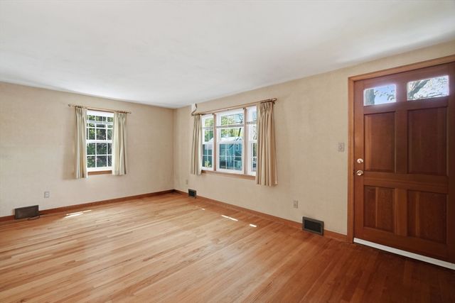 98 Hanward Hill, East Longmeadow, MA 01028