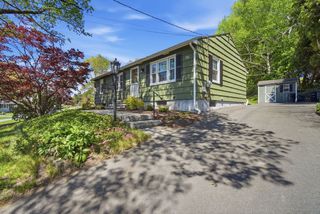 98 Hanward Hill, East Longmeadow, MA 01028