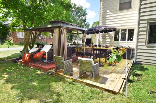2201 Miller Rd, Flint, MI 48503