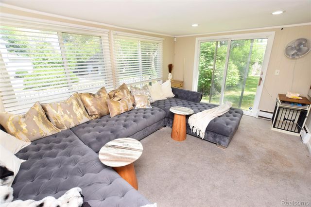 2201 Miller Rd, Flint, MI 48503