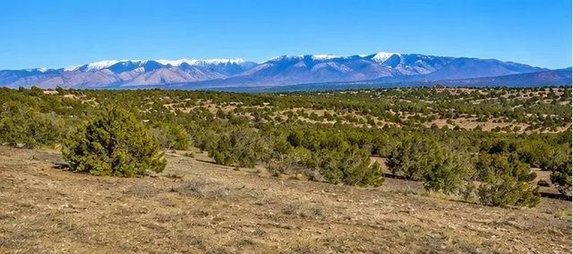 4 Hollyhock Cir, Santa Fe, NM 87506