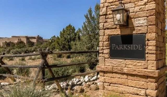 4 Hollyhock Cir, Santa Fe, NM 87506