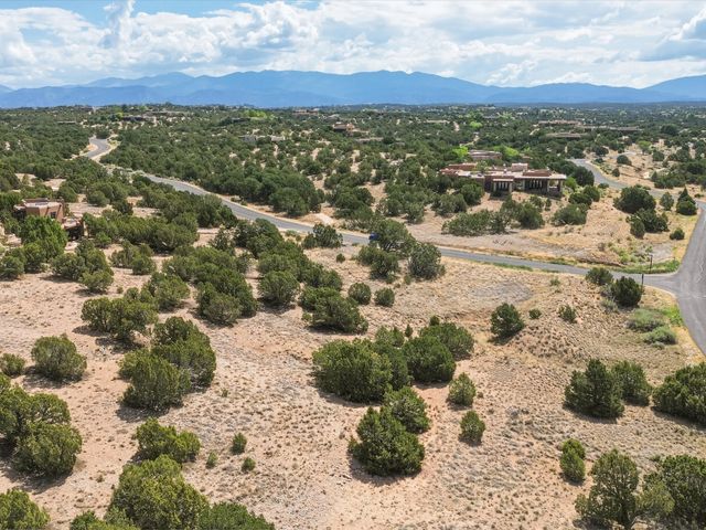 4 Hollyhock Cir, Santa Fe, NM 87506