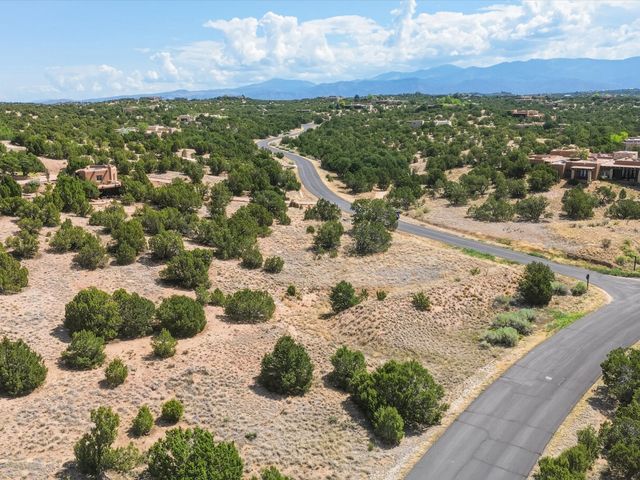 4 Hollyhock Cir, Santa Fe, NM 87506