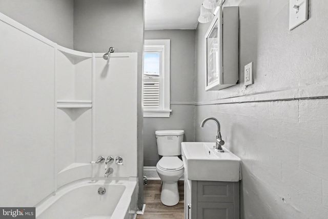 547 S FRONT ST, Steelton, PA 17113