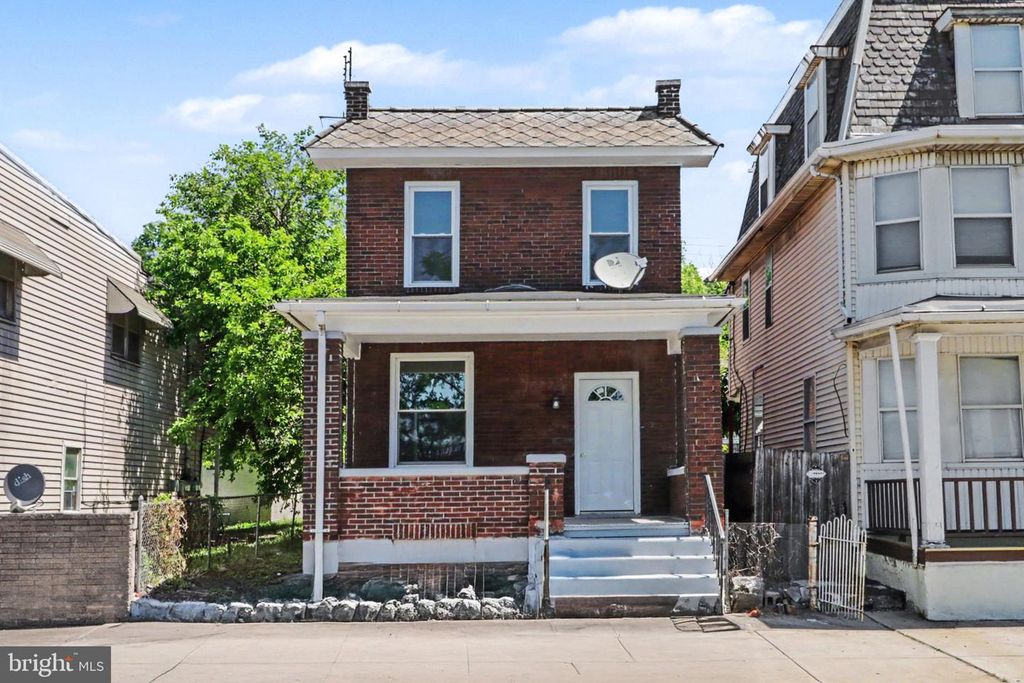 547 S FRONT ST, Steelton, PA 17113