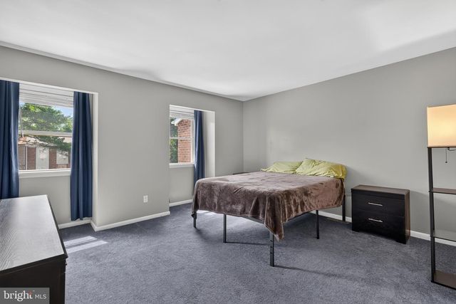 21 SAILBOAT CIR, Newark, DE 19702