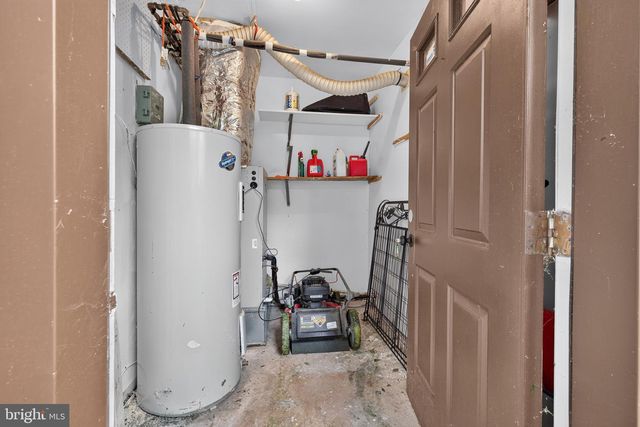 21 SAILBOAT CIR, Newark, DE 19702