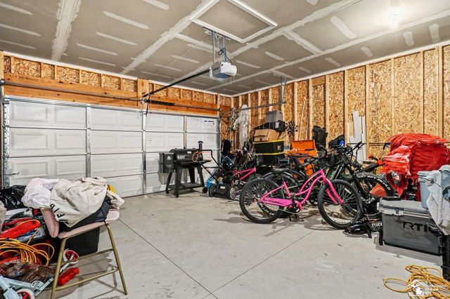 17956 Tall Oaks Court, New Boston, MI 48164