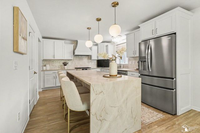 17956 Tall Oaks Court, New Boston, MI 48164