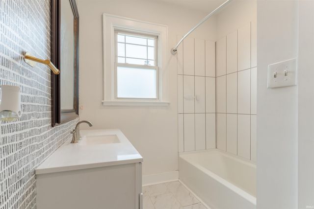 623 S Runnymeade Avenue, Evansville, IN 47714